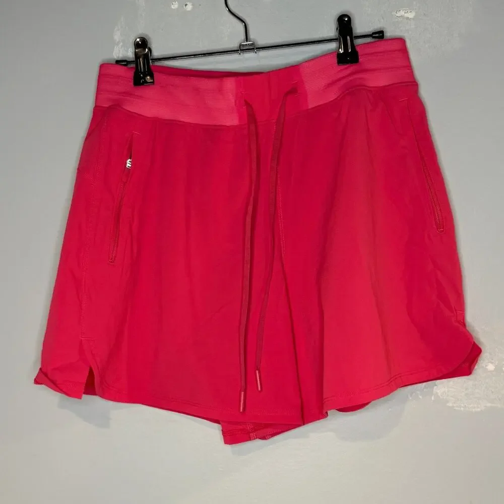 Lululemon license to train high rise short 4